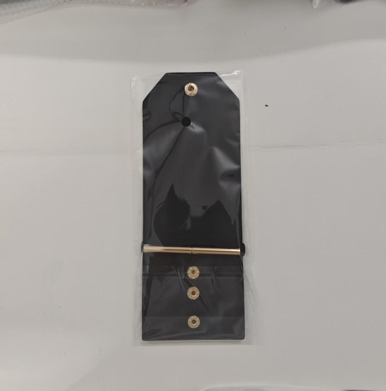 https://fulmo-img-server.com/cashgrip/79c10860-88e8-4039-a69c-c4f21403e54c.jpg