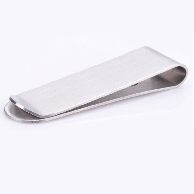 マネークリップ 洗練されたシンプルデザイン