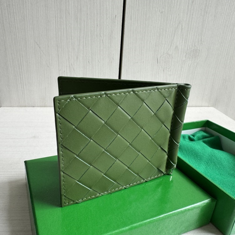 https://fulmo-img-server.com/cashgrip/bc7e7715-2cdf-4691-aa93-d3d42bc6aff2.jpg