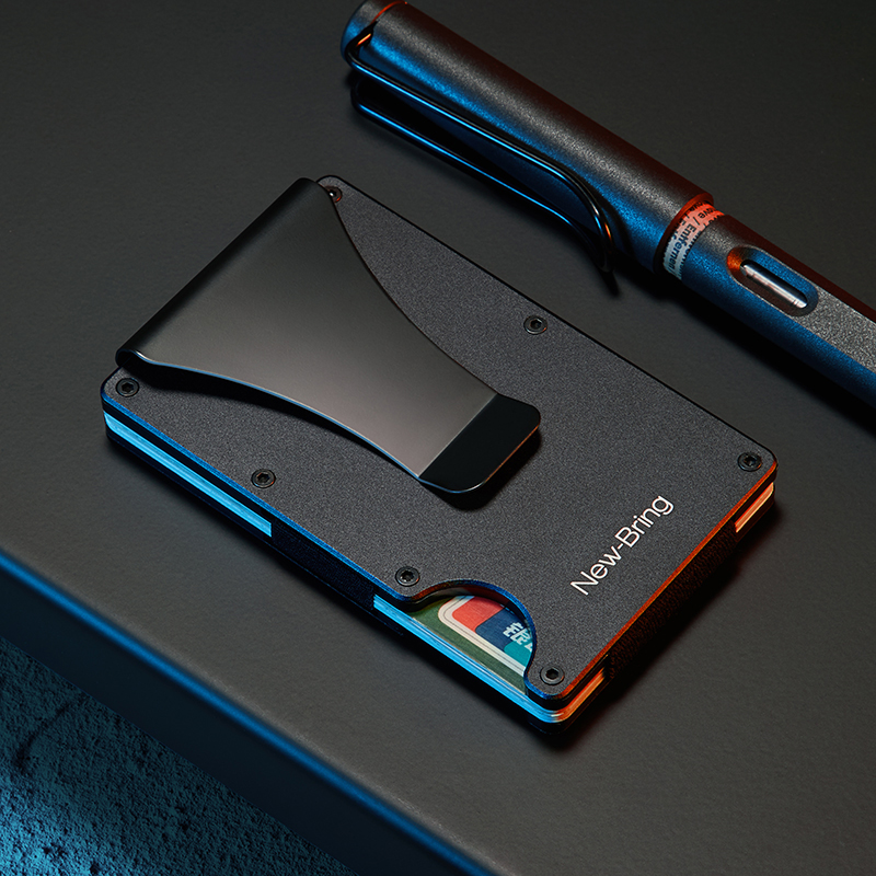 マネークリップ 実用的なマネークリップ機能