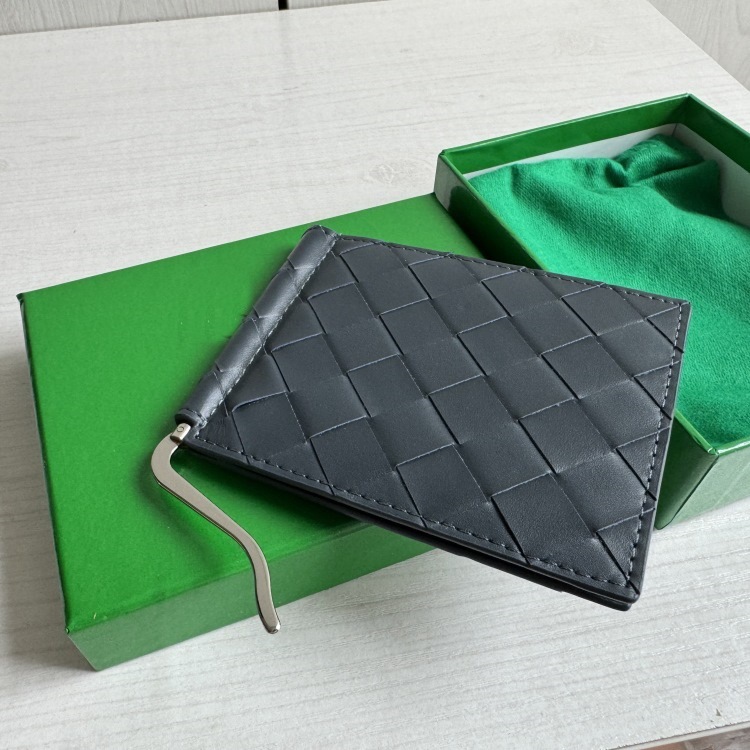 https://fulmo-img-server.com/cashgrip/ef05fe96-48b3-4cc7-ba03-5f8babe4230a.jpg