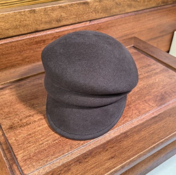 キャスケット ボリューム感のあるクラシックウールキャスケット