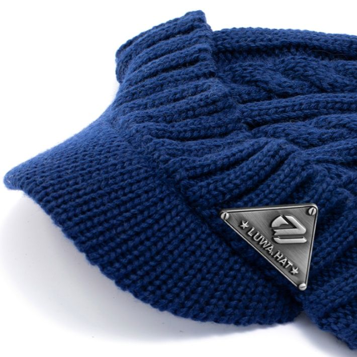 ウール混ケーブル編みつば付きニットキャスケット