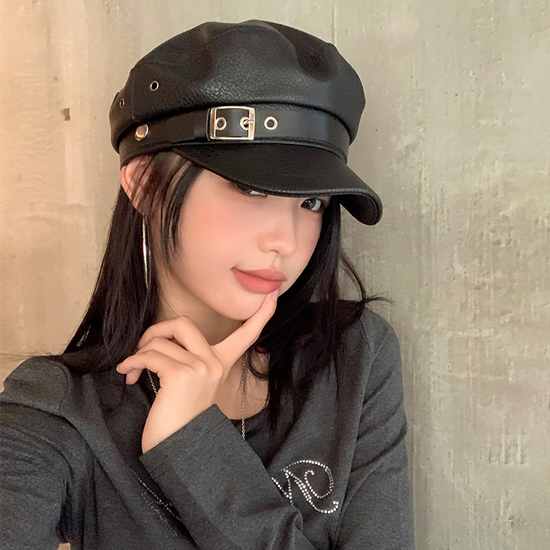 合成皮革ベルト付きキャスケット帽子