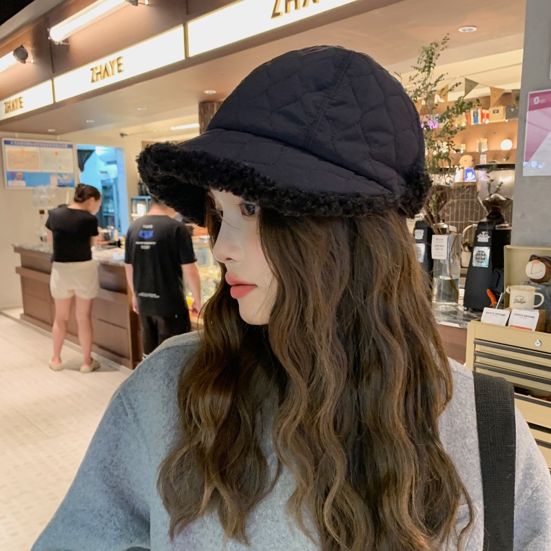 ボア付きキルティングキャスケット帽女性用小顔効果