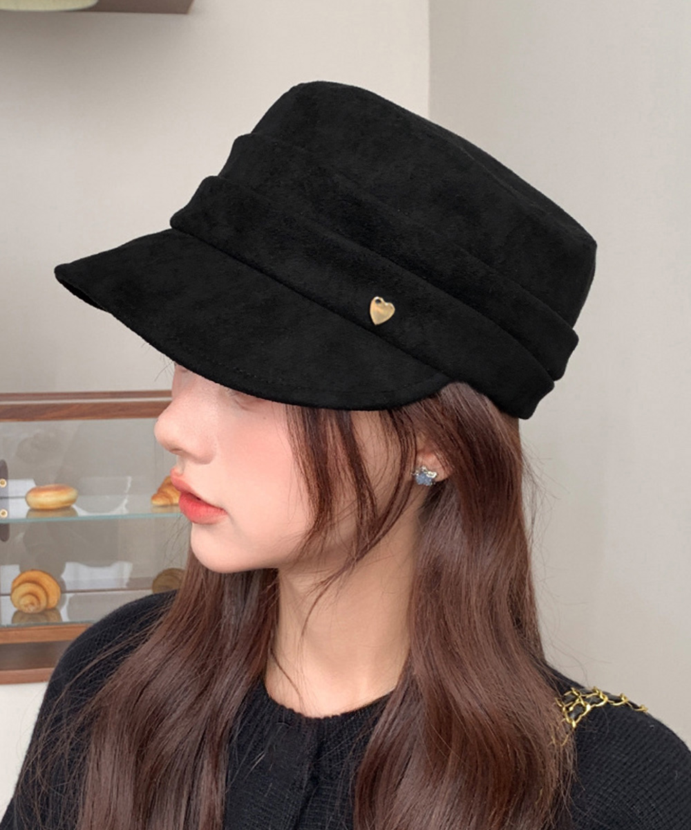 ハート飾り スエード調キャスケット 秋冬帽子