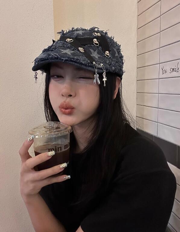 デニム生地キャスケット星柄金具付きレディース帽子