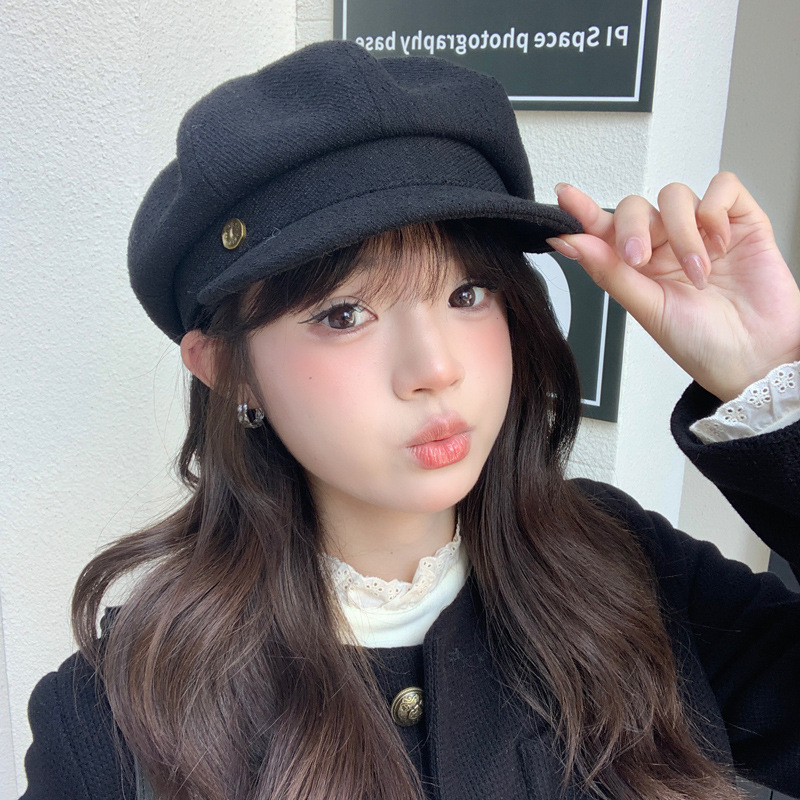 キャスケット ゴールドボタン付きニットキャスケット帽
