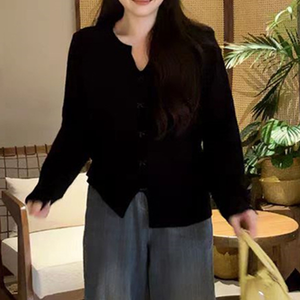 https://fulmo-img-server.com/casualfa/0641b565-574c-4429-a022-ea2863c477d1.jpg