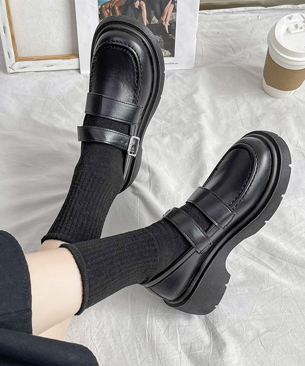 カジュアルコーデ 厚底ローファースニーカー レディース ストラップ付き太ヒール