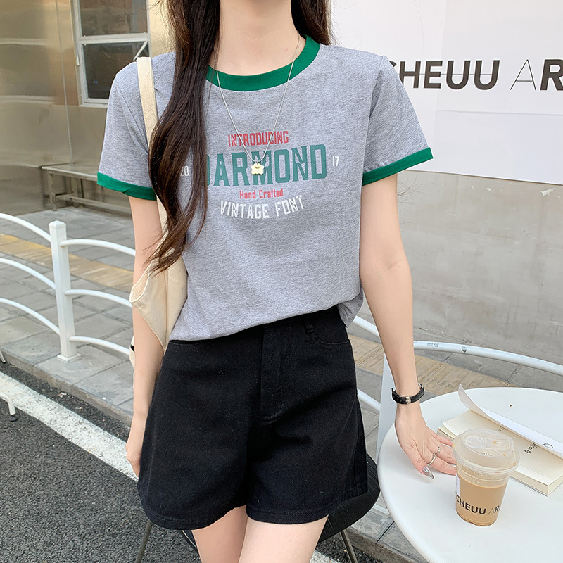 カジュアルコーデ レトロプリント リンガー半袖Tシャツ