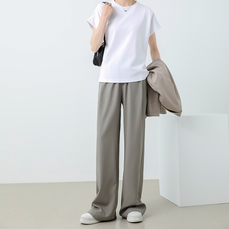 カジュアルコーデ しなやかドレープワイドパンツ