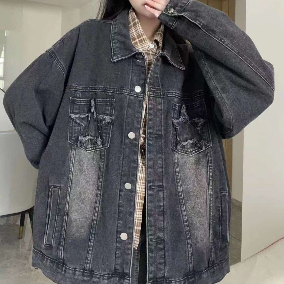 カジュアルコーデ  オーバーサイズ ダメージ加工デニムジャケット