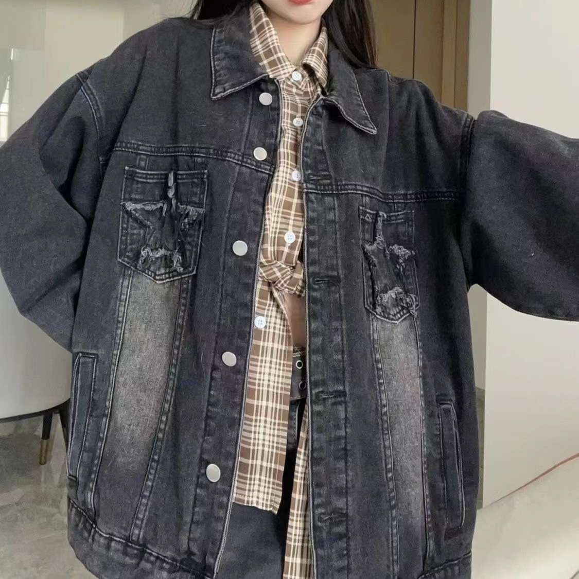 カジュアルコーデ  オーバーサイズ ダメージ加工デニムジャケット
