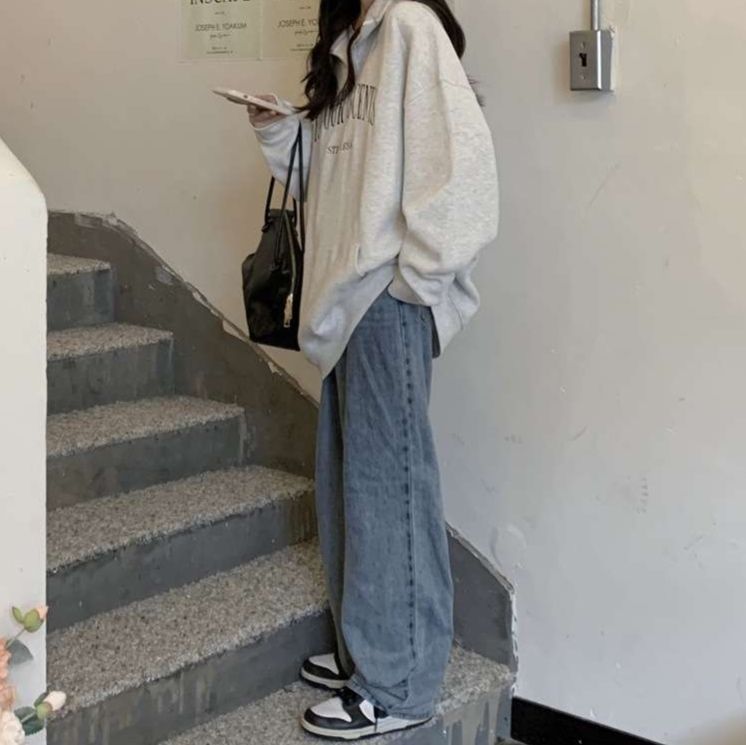 カジュアルコーデ ハーフジップスウェット