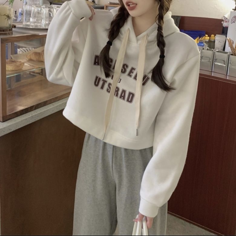 カジュアルコーデ 秋冬 レトロ文字 ゆったりスウェットパーカー