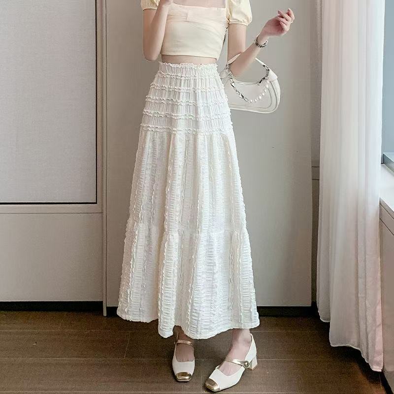 カジュアルコーデ ふんわりシャーリングロングスカート