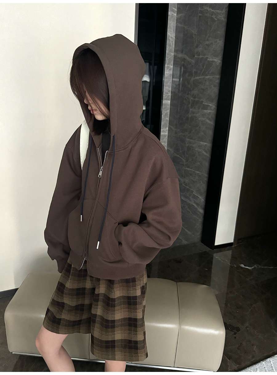 カジュアルコーデ チェック柄ゆったりショートパンツ
