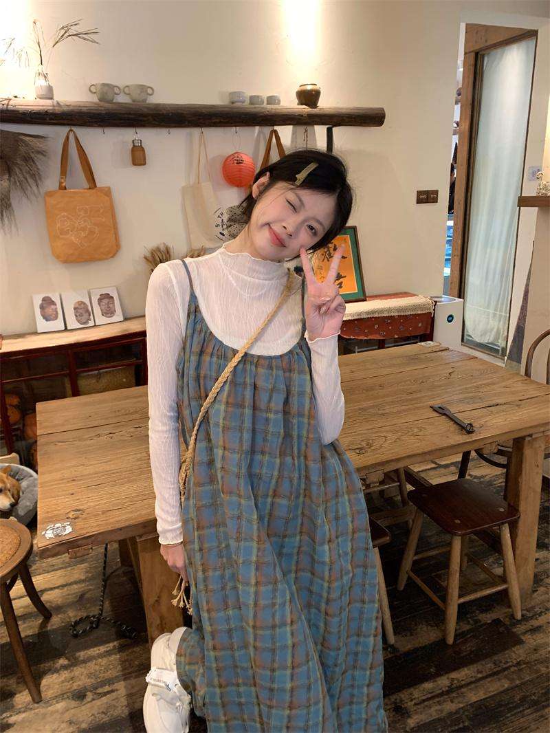 カジュアルコーデ  ゆったりチェック柄キャミワンピース