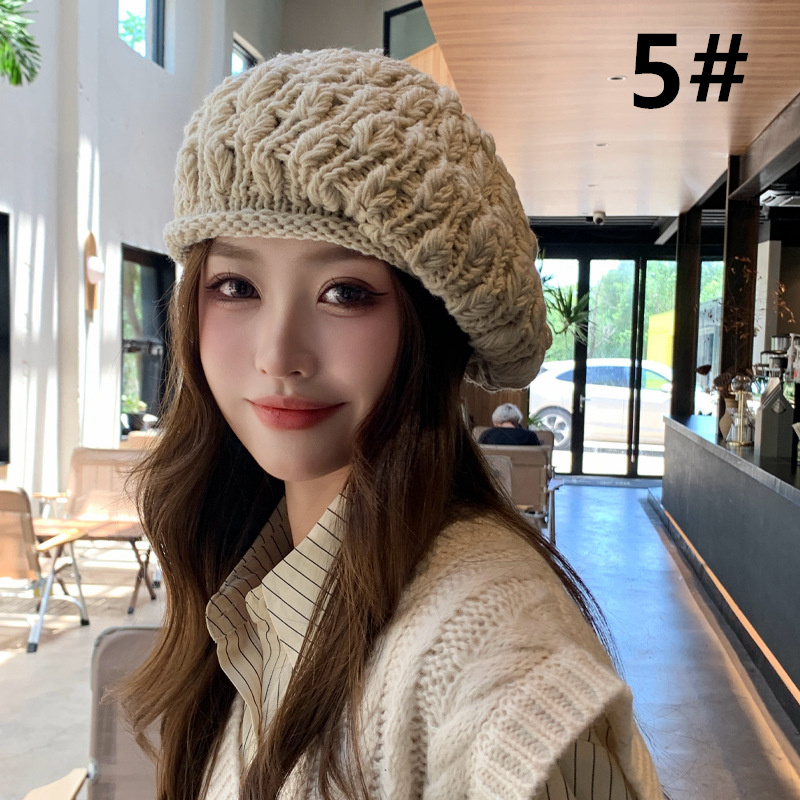 カジュアルコーデ 編み込み ベレー帽 レディース 帽子 小顔効果 暖かい おしゃれ