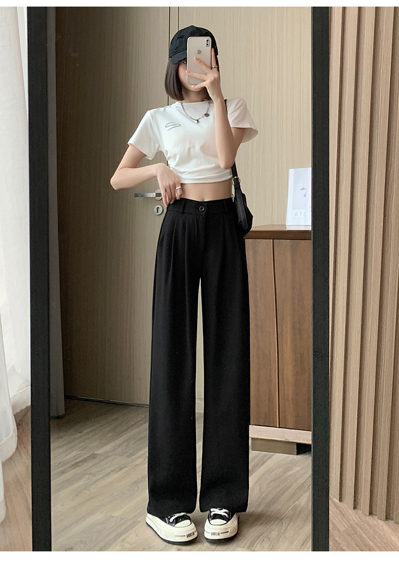 カジュアルコーデ ゆったりワイドストレートパンツ