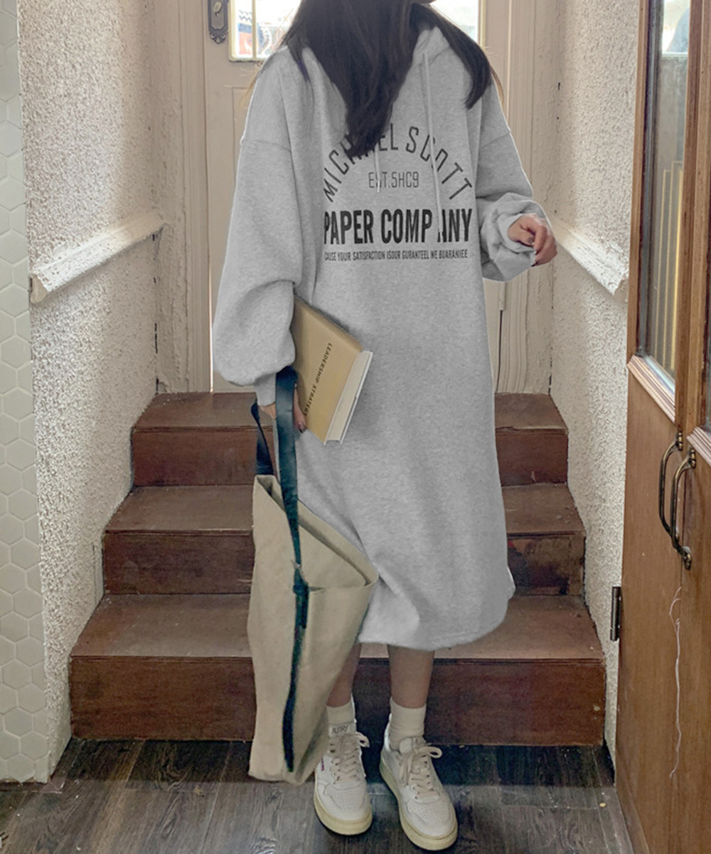 カジュアルコーデ 裏起毛フード付きワンピース厚手暖かトレーナー