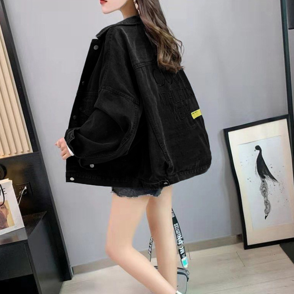 カジュアルコーデ レディース デニムジャケット 背中ロゴ刺繍 体型カバー