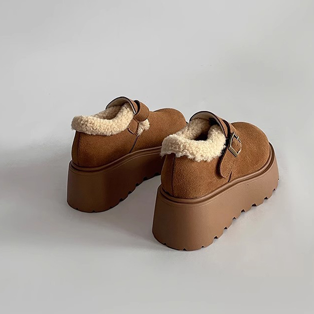 カジュアルコーデ レディース ムートン調 厚底ショートブーツ 裏ボア 暖かい美脚ブーツ