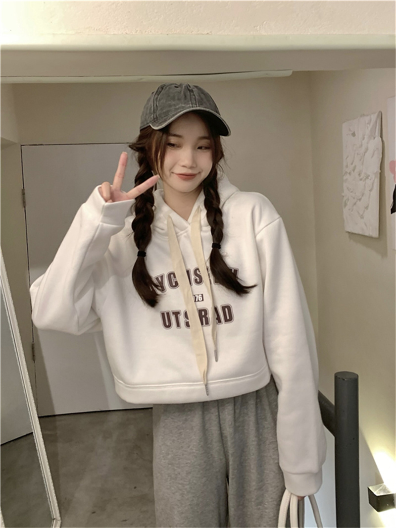 https://fulmo-img-server.com/casualfa/66d9ba95-0e04-4b8c-a6ea-1b08c28ca3ef.jpg