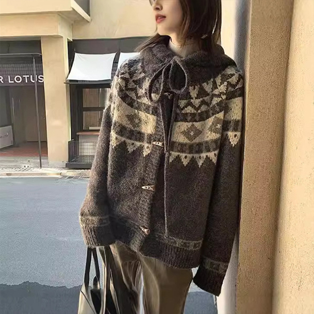 カジュアルコーデ 秋冬新作 北欧柄ニット厚手フード付きカーディガン