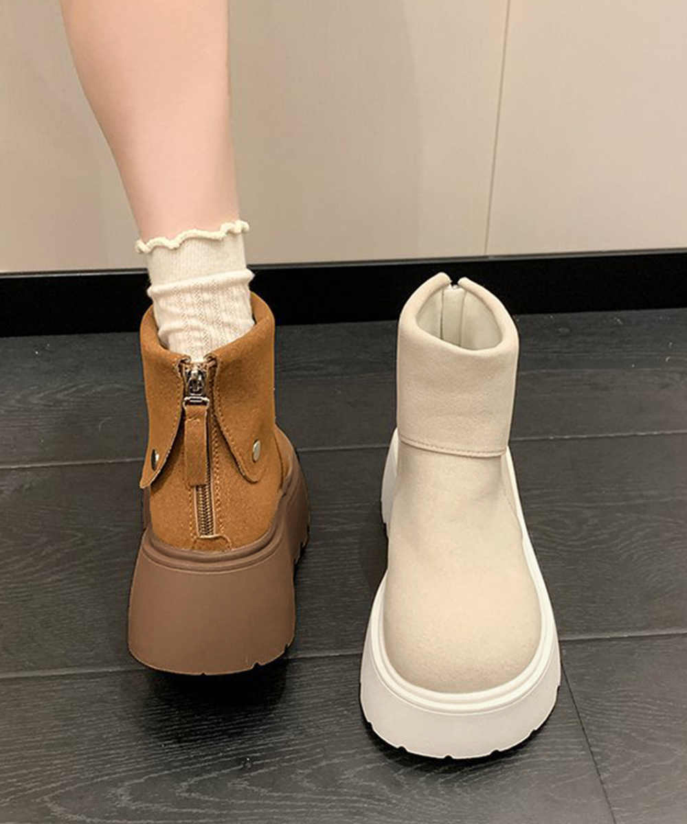 カジュアルコーデ 厚底ショートブーツ 秋冬美脚ブーツ 歩きやすい