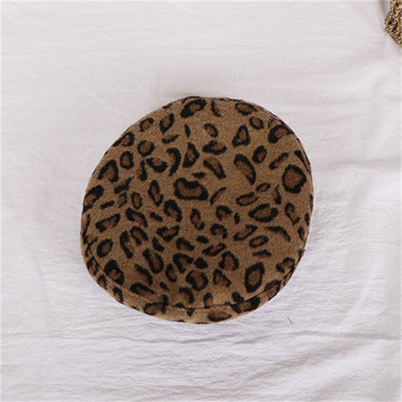 カジュアルコーデ 豹柄ベレー帽 レディース 帽子 小顔効果 暖かい