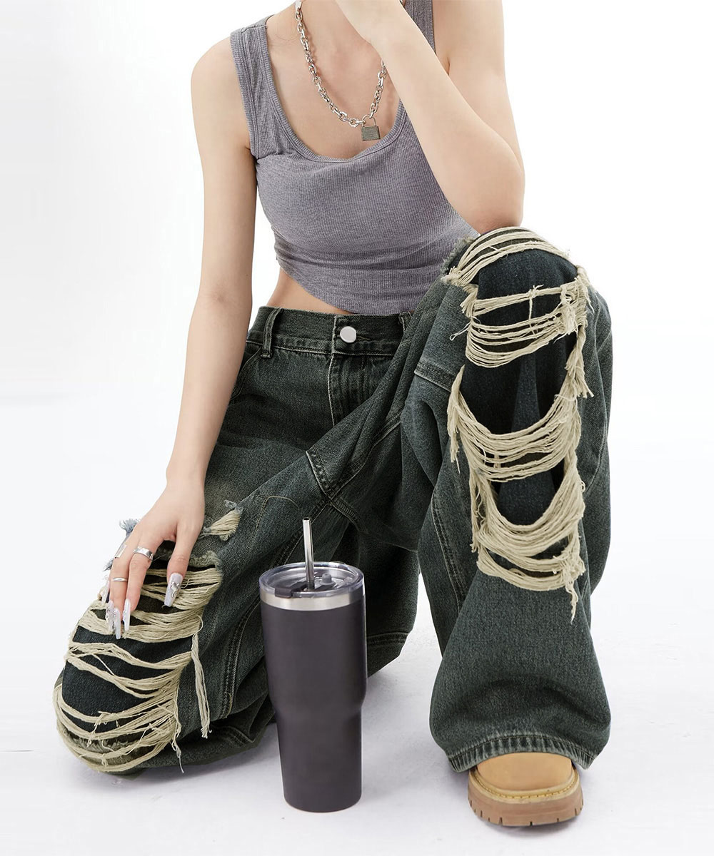 カジュアルコーデ 大胆破れ加工デニムパンツ 古着風ワイドジーンズ