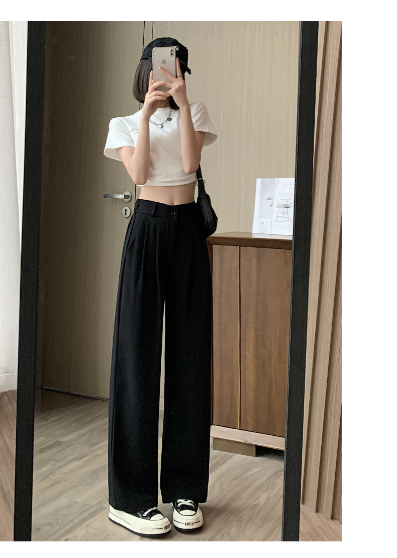 カジュアルコーデ ゆったりワイドストレートパンツ