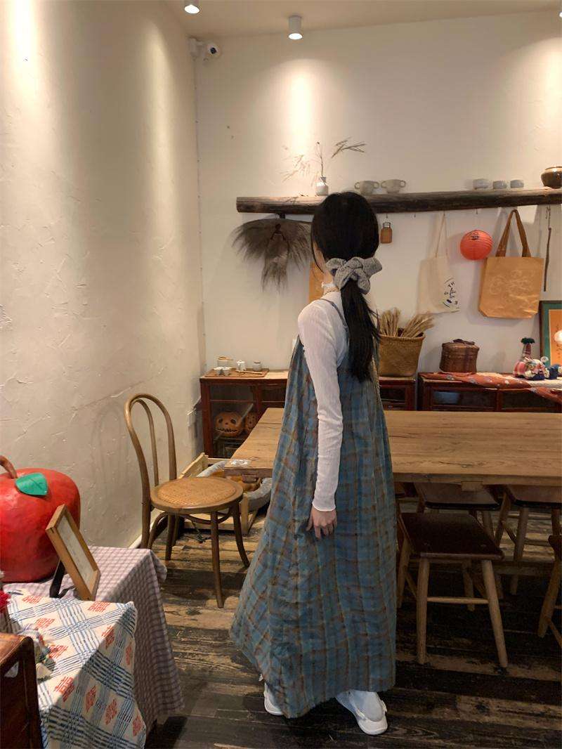 カジュアルコーデ  ゆったりチェック柄キャミワンピース