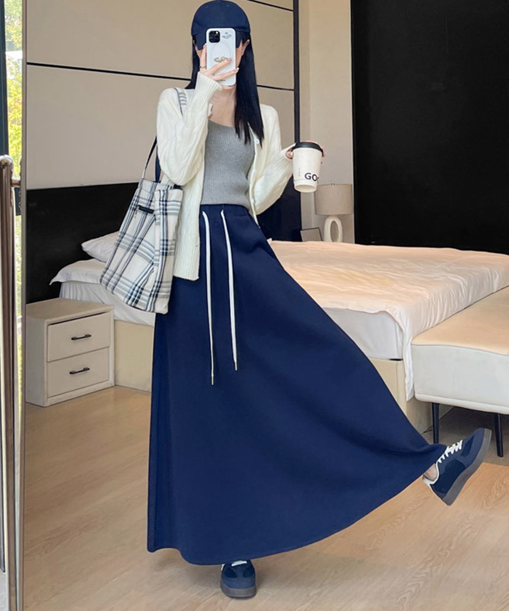 カジュアルコーデ ウエストゴム スウェット ロングスカート 美脚 春秋冬