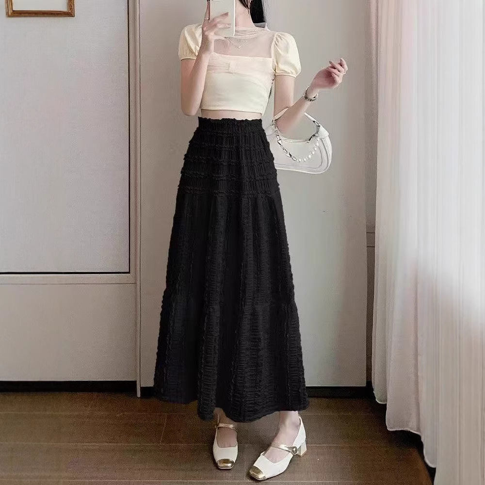カジュアルコーデ ふんわりシャーリングロングスカート