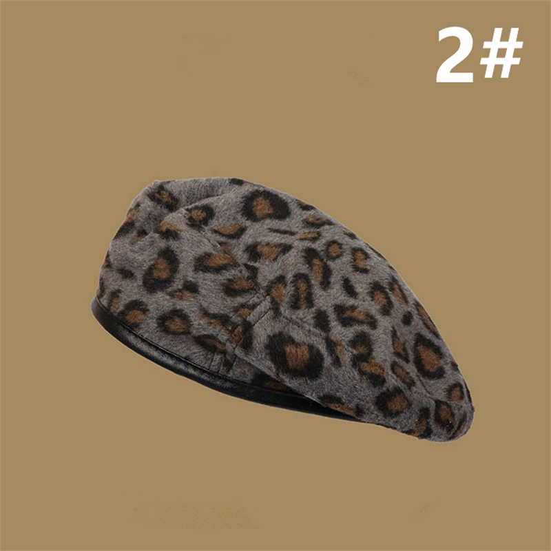 カジュアルコーデ 豹柄ベレー帽 レディース 帽子 小顔効果 暖かい