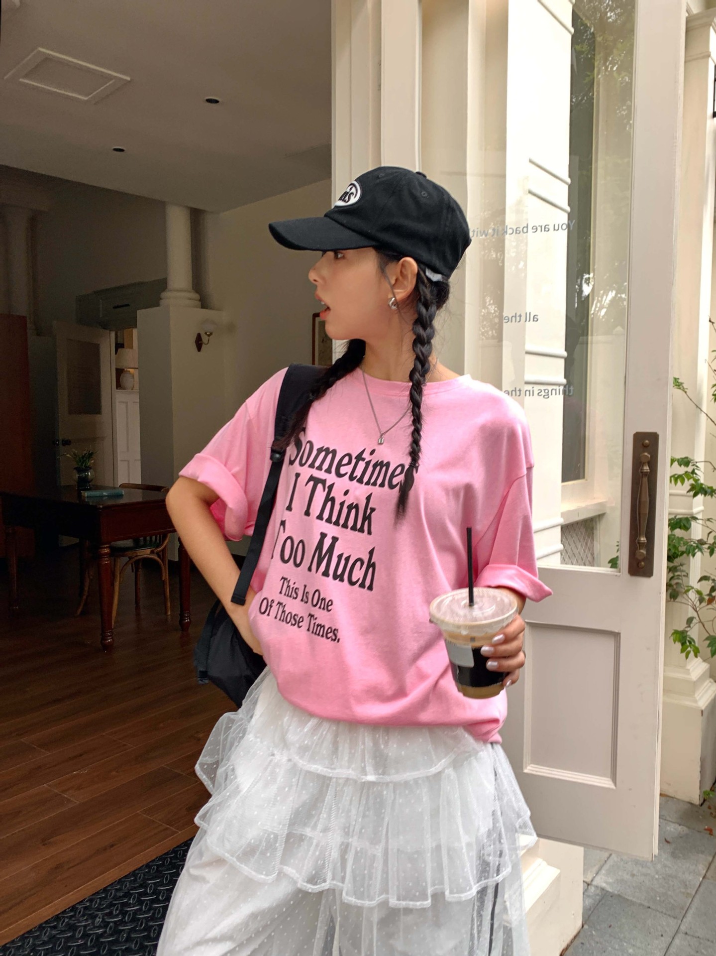 カジュアルコーデ メッセージプリント半袖ゆるトップス