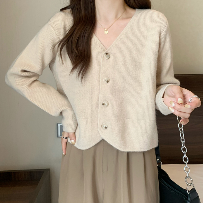 https://fulmo-img-server.com/casualfa/d1c7749a-b04a-40c1-a377-c524dab7b342.jpg