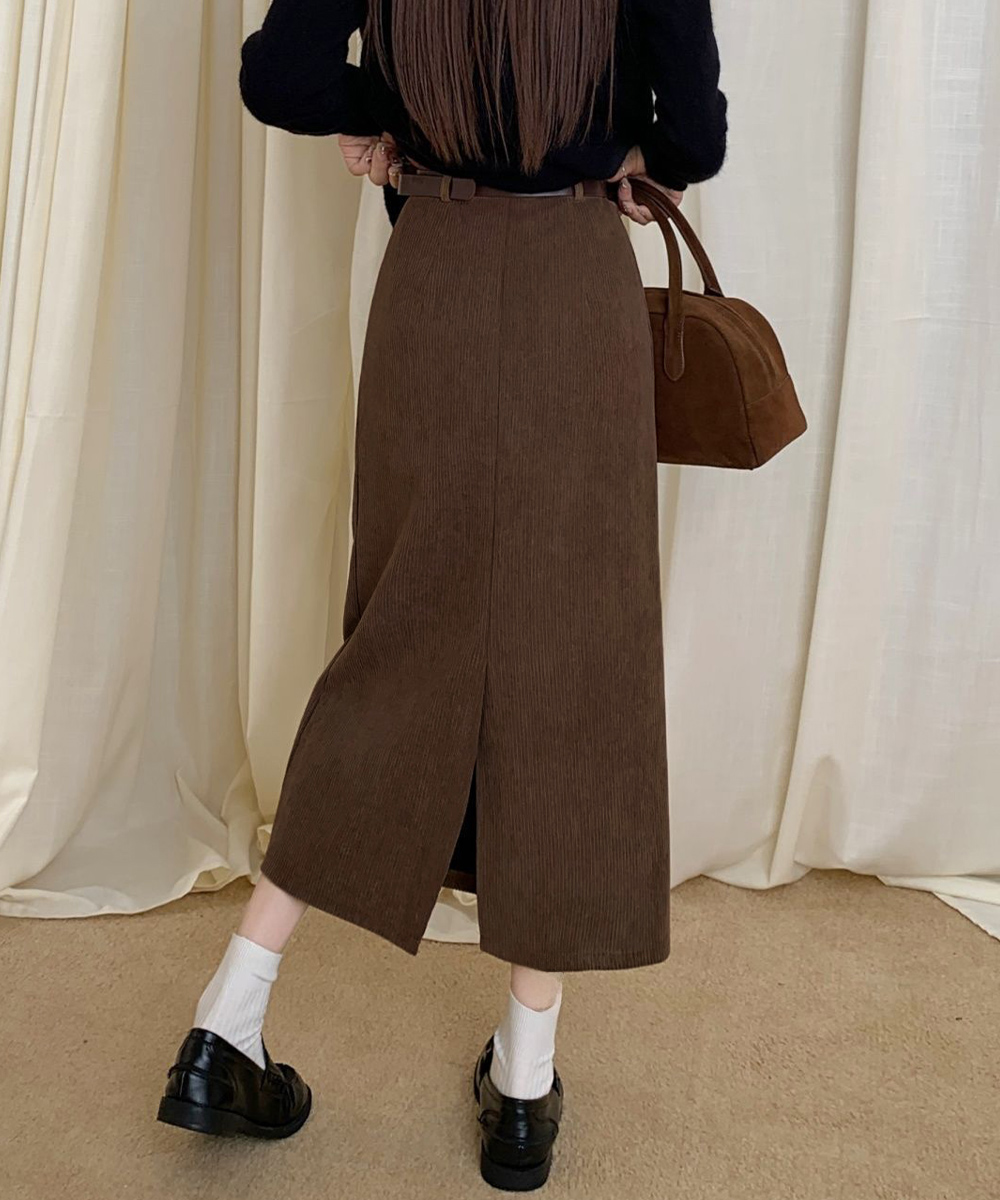 カジュアルコーデ コーデュロイタイトスカート ベルト付き ロング丈
