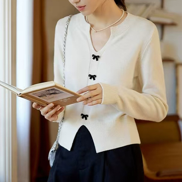 https://fulmo-img-server.com/casualfa/e89cba8e-e98d-4725-bfec-4f79702c01f9.jpg