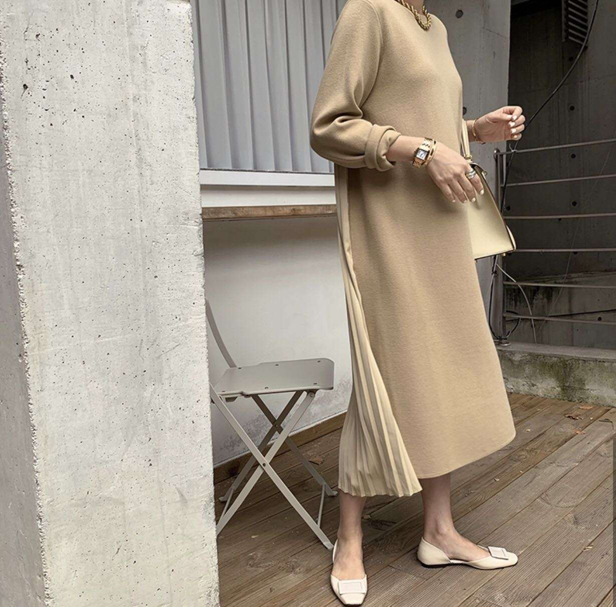 カジュアルコーデ  プリーツ切替えロングワンピース