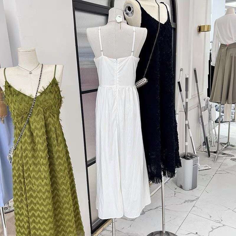カジュアルコーデ  涼やかシルエットの楽ちんマキシワンピース