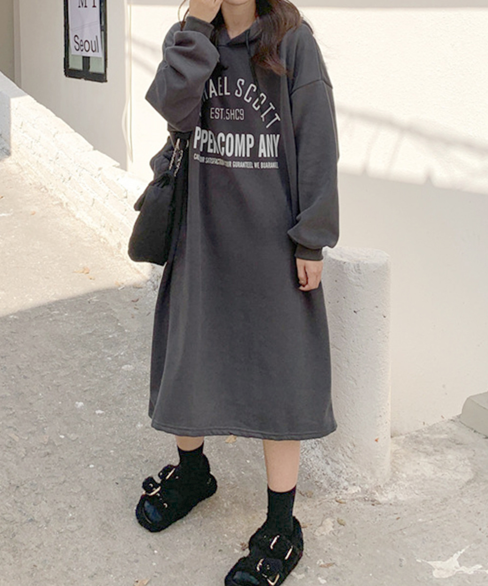 カジュアルコーデ 裏起毛フード付きワンピース厚手暖かトレーナー