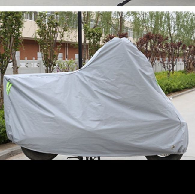 バイクカバー 四季対応全天候型防水バイクカバー中型車用