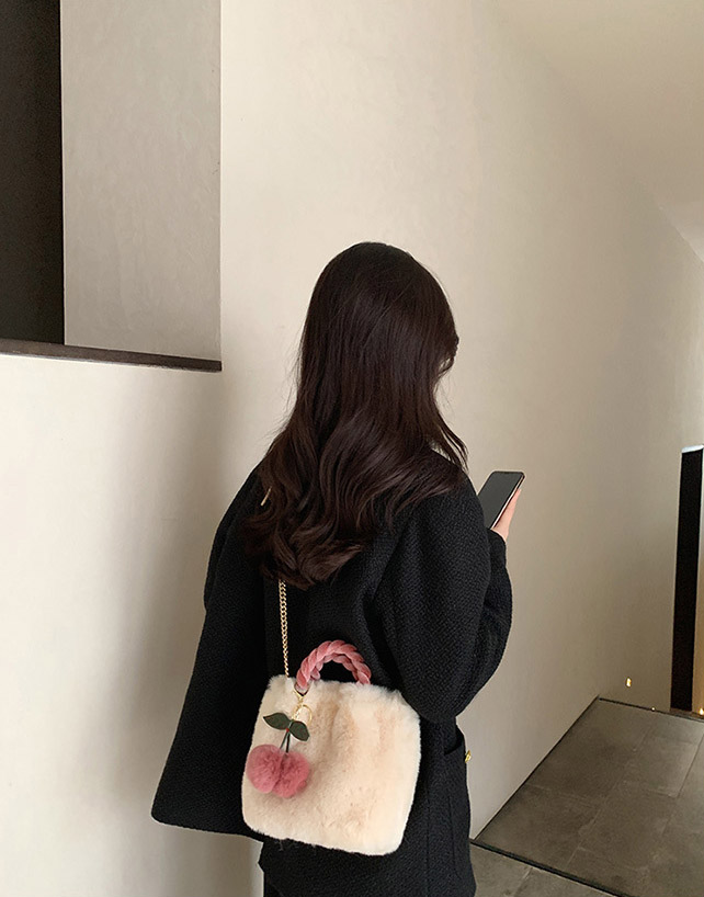 https://fulmo-img-server.com/chai-ny/01a01a7d-2693-4427-95ab-4d8b79d3d3c4.jpg