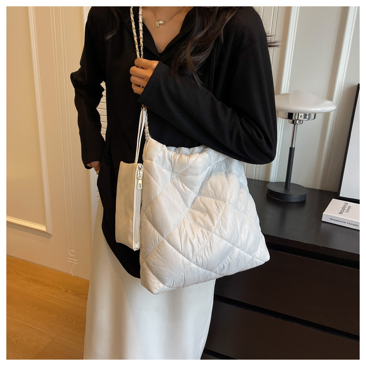 チェーン バッグ キルティング巾着チェーンバッグ