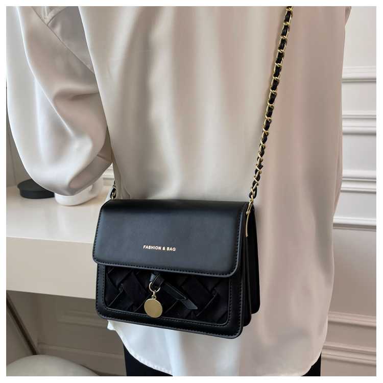 チェーンバッグ ショルダー レトロ風キルティングチェーンバッグ