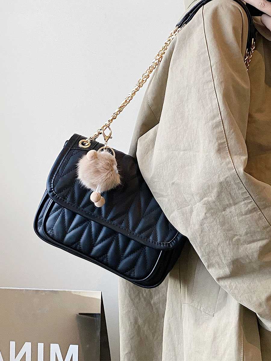 チェーンバッグ トート キルティング金具チェーントート